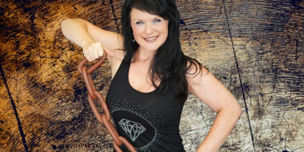 
                                                                 Jazzmin Schlagersängerin