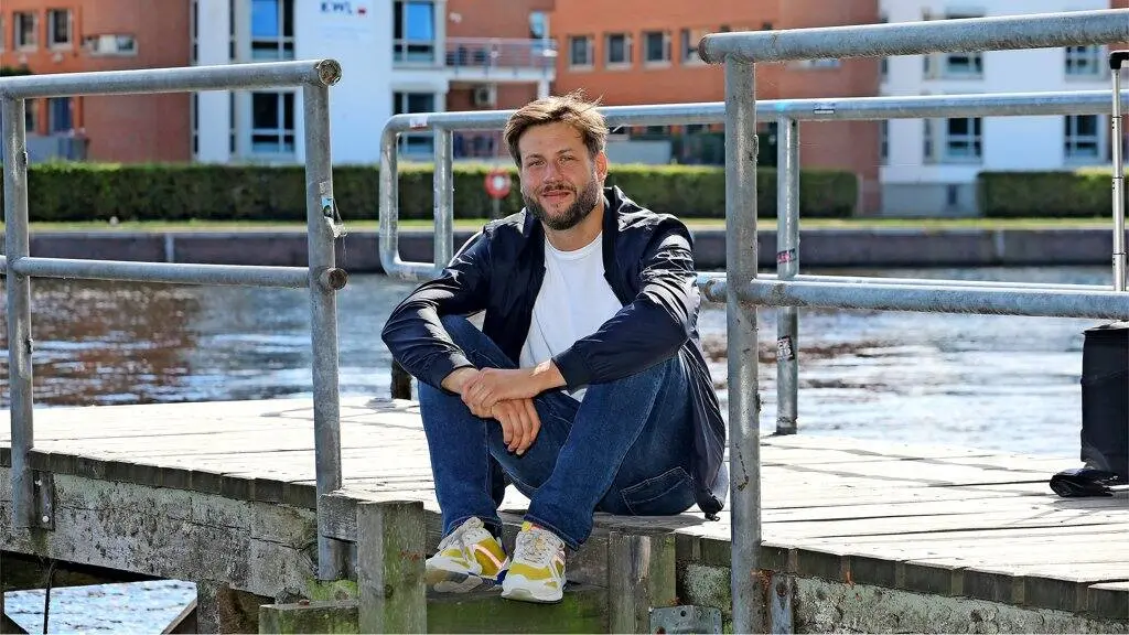 
                                                                 Jörg Lornsen